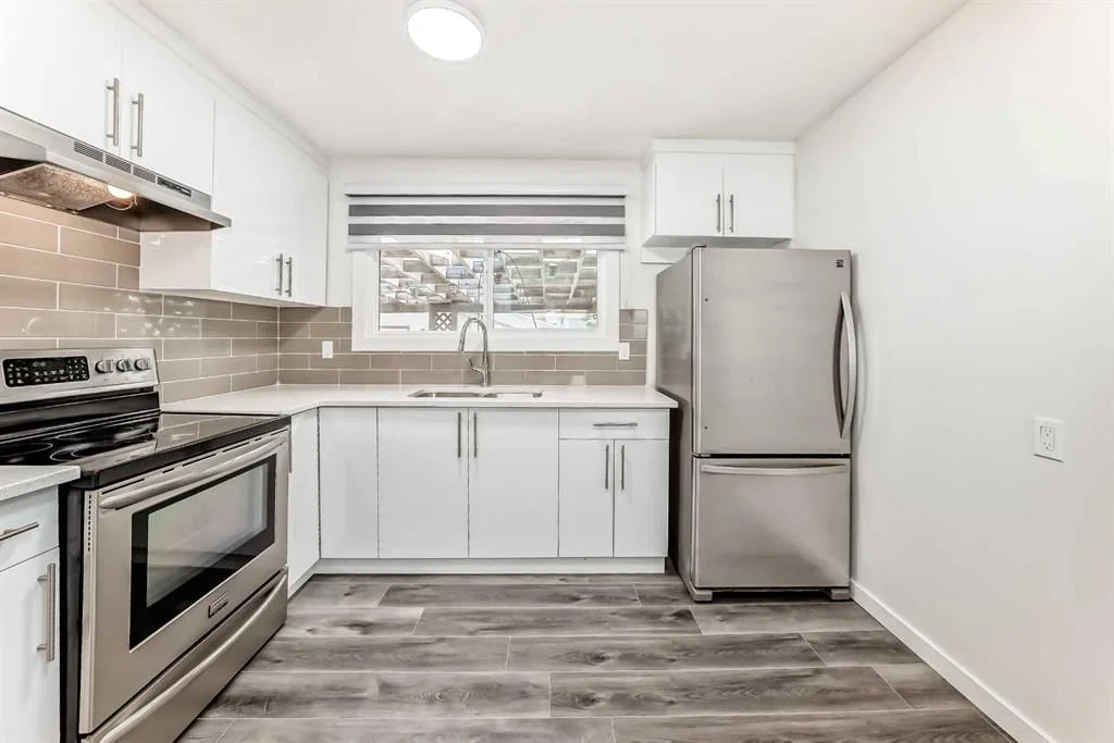 3224 Rundlelawn Road NE, Calgary — photo 4 of 40
