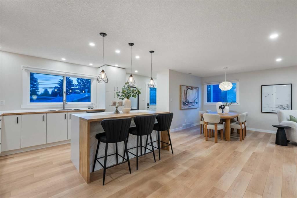 1575 Lake Bonavista Drive SE, Calgary — photo 4 of 49