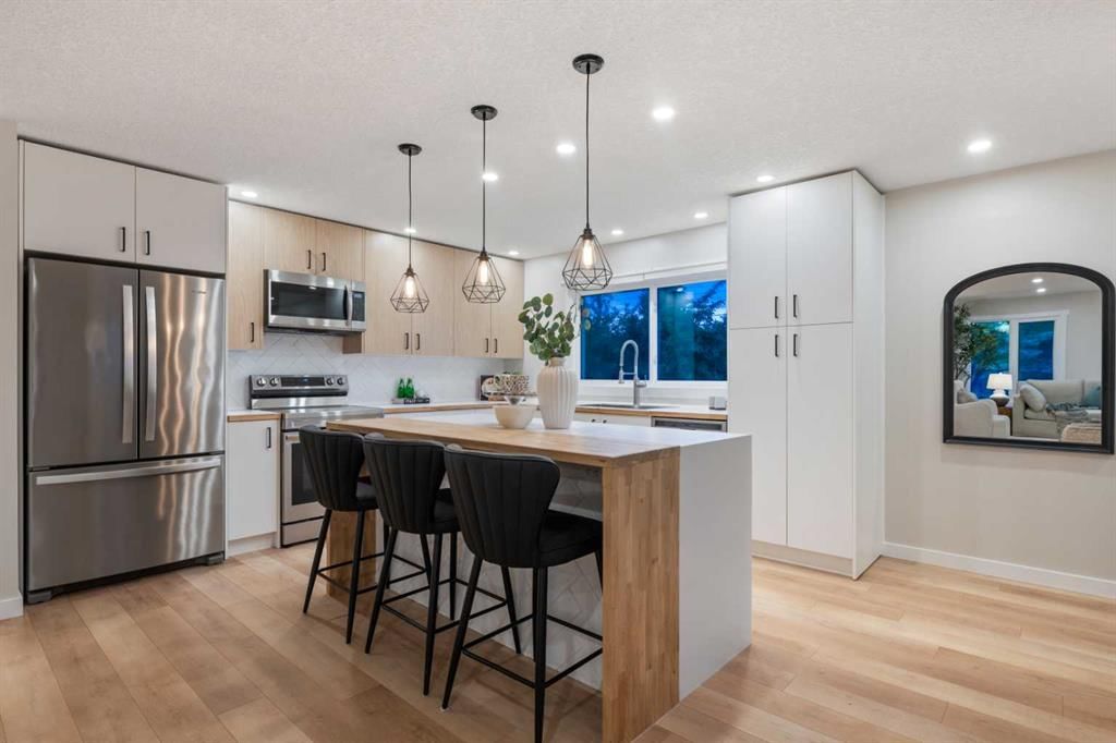 1575 Lake Bonavista Drive SE, Calgary — photo 5 of 49