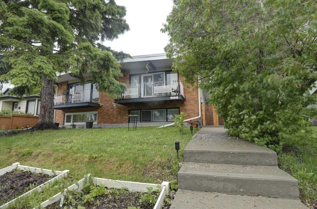 217 26 Avenue NE, Calgary — main listing photo