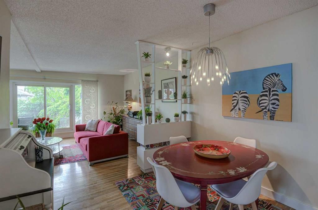 217 26 Avenue NE, Calgary — photo 4 of 29