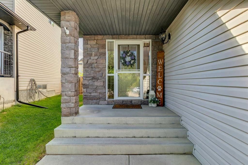 161 Kincora Park NW, Calgary — photo 2 of 47