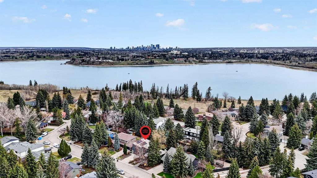 8932 Baylor Crescent SW, Calgary — main listing photo