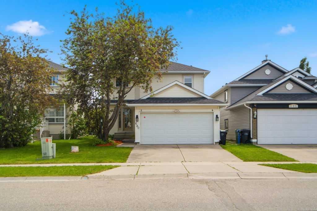 690 Coventry Drive NE, Calgary — photo 3 of 50