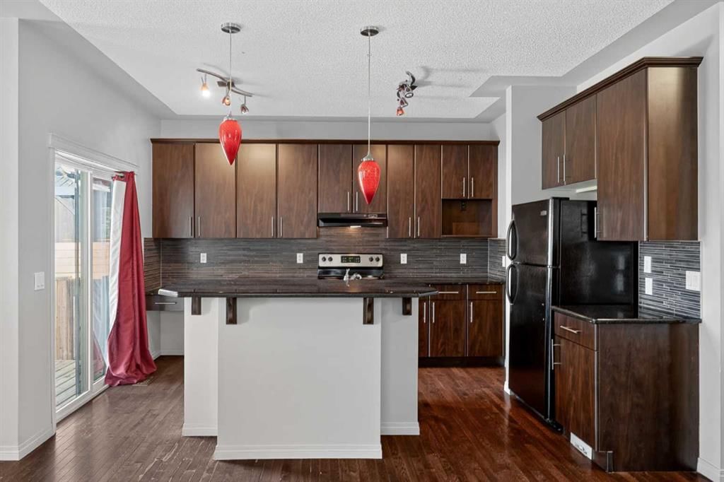 243 Silverado Plains Close SW, Calgary — photo 5 of 40