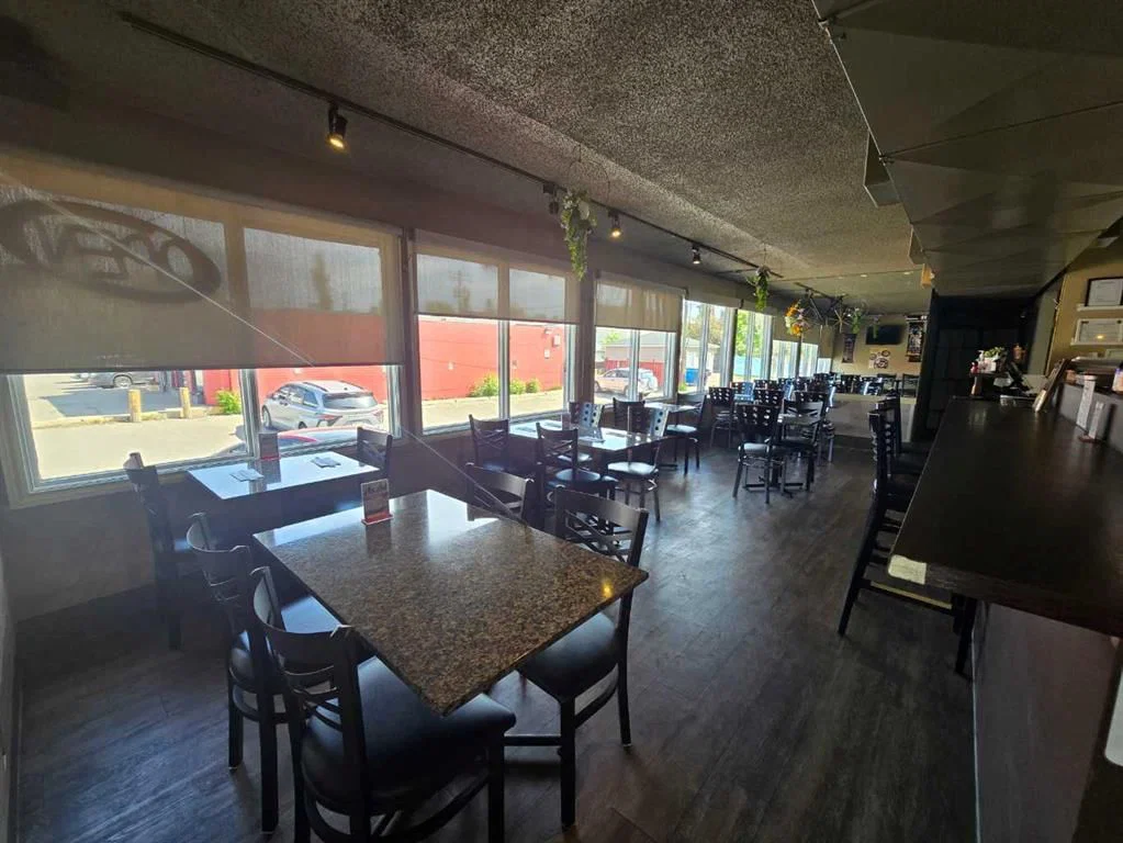 300 14 Street NW, Calgary — main listing photo
