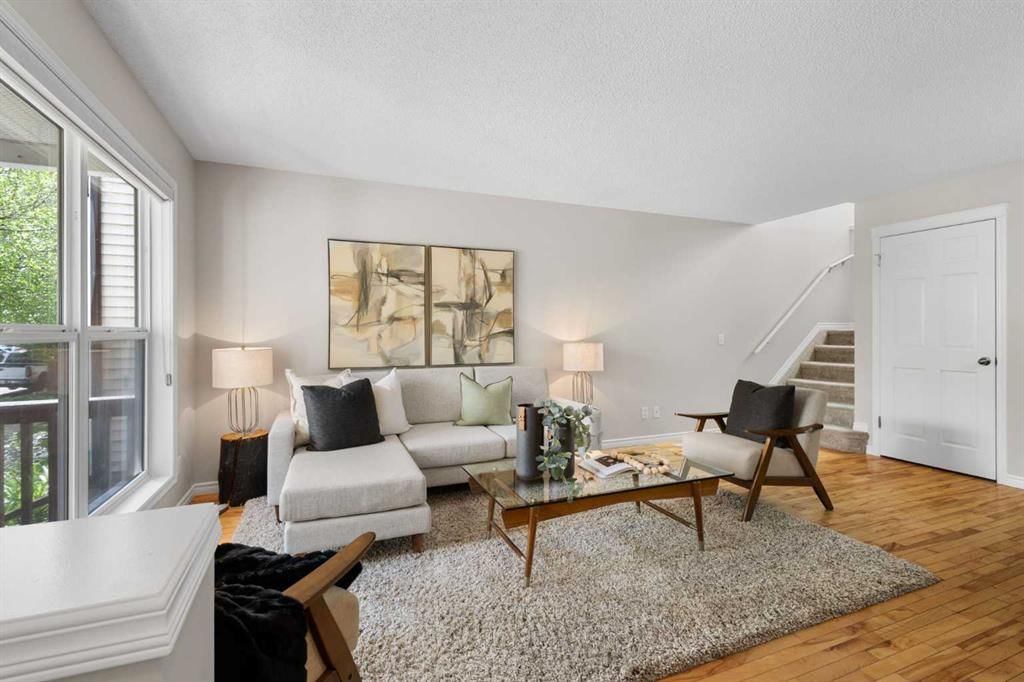 282 Prestwick Circle SE, Calgary — photo 2 of 41