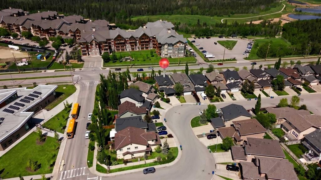 216 Everbrook Way SW, Calgary — photo 4 of 48