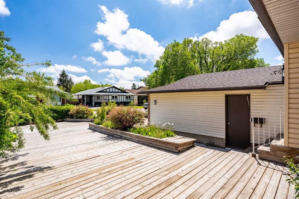 187 Templeton Circle NE, Calgary — photo 5 of 45