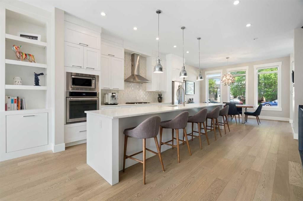 709 23 Avenue NW, Calgary — photo 2 of 46