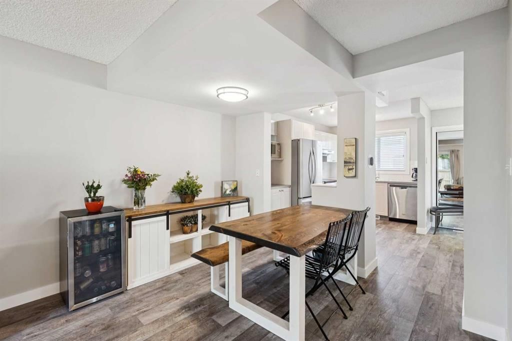 83, 4810 40 Avenue SW, Calgary — photo 5 of 30