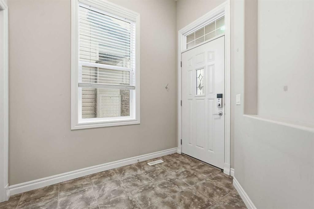 378 Chaparral Ridge Circle SE, Calgary — photo 3 of 42