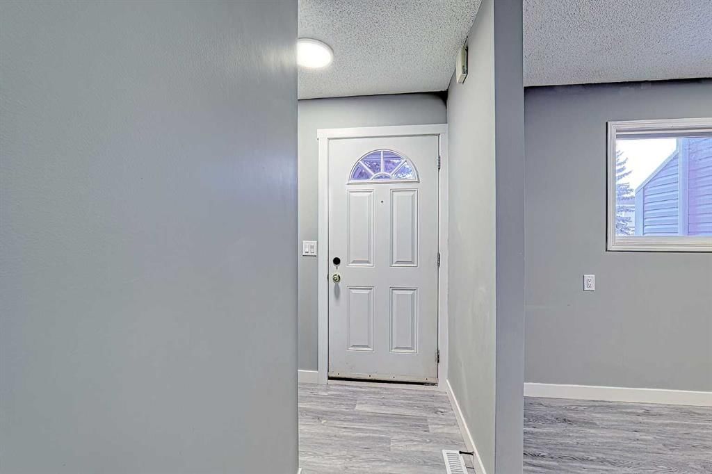 42, 195 Manora Place NE, Calgary — photo 4 of 33