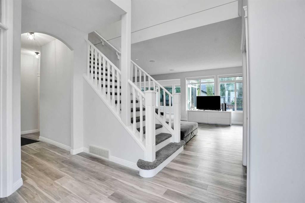 74 Cranleigh Green SE, Calgary — photo 4 of 45
