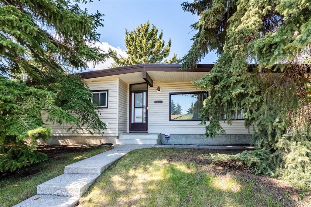 3227 Boulton Road NW, Calgary — main listing photo