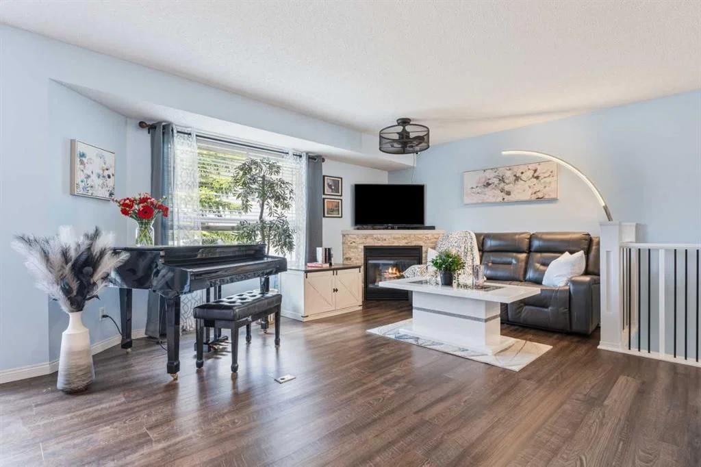 120 Mt Aberdeen Manor SE, Calgary — main listing photo