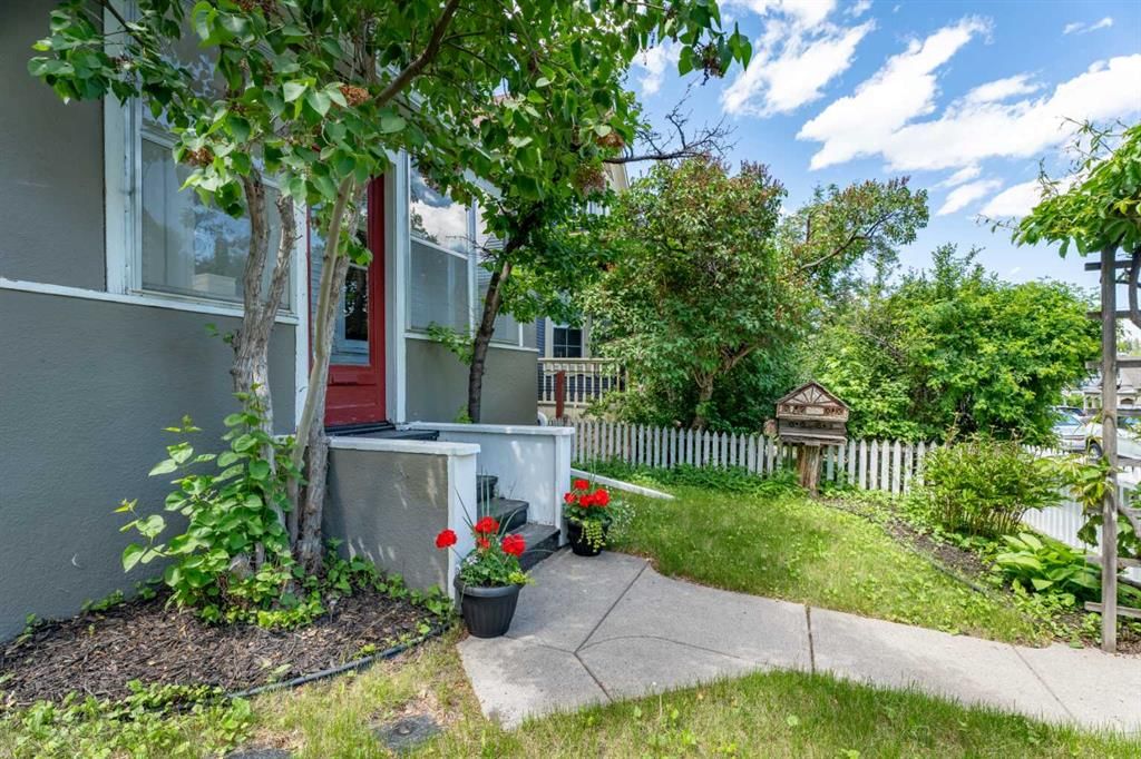 213 7A Street NE, Calgary — photo 3 of 38
