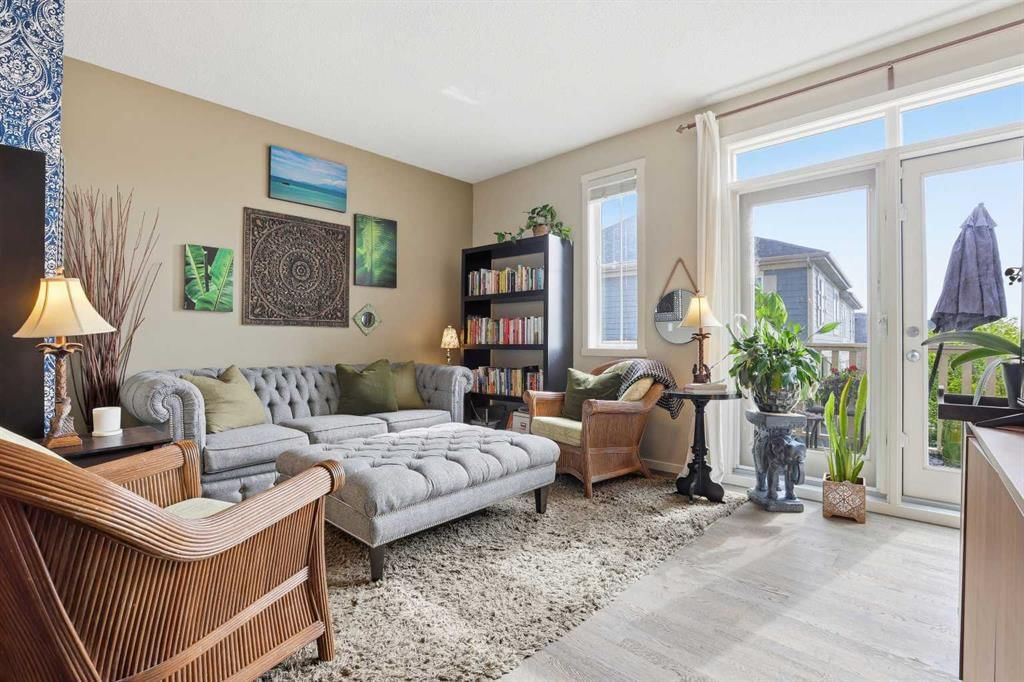 20 Kinlea Common NW, Calgary — photo 3 of 50