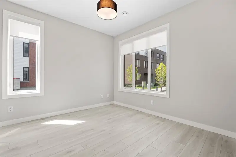 203, 8155 8 Avenue SW, Calgary — photo 3 of 32