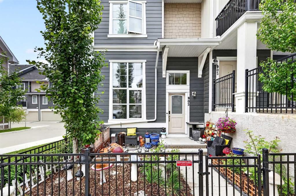 903 Cranbrook Walk SE, Calgary — photo 2 of 28