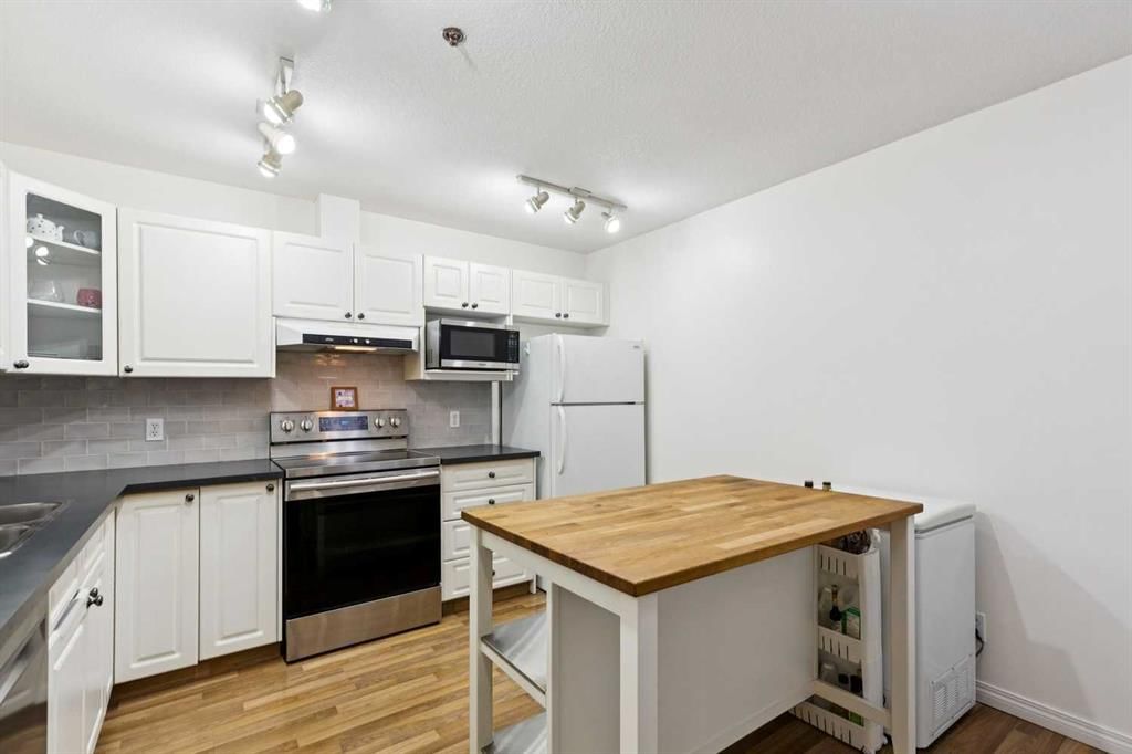 101, 649 Marsh Road NE, Calgary — photo 5 of 25