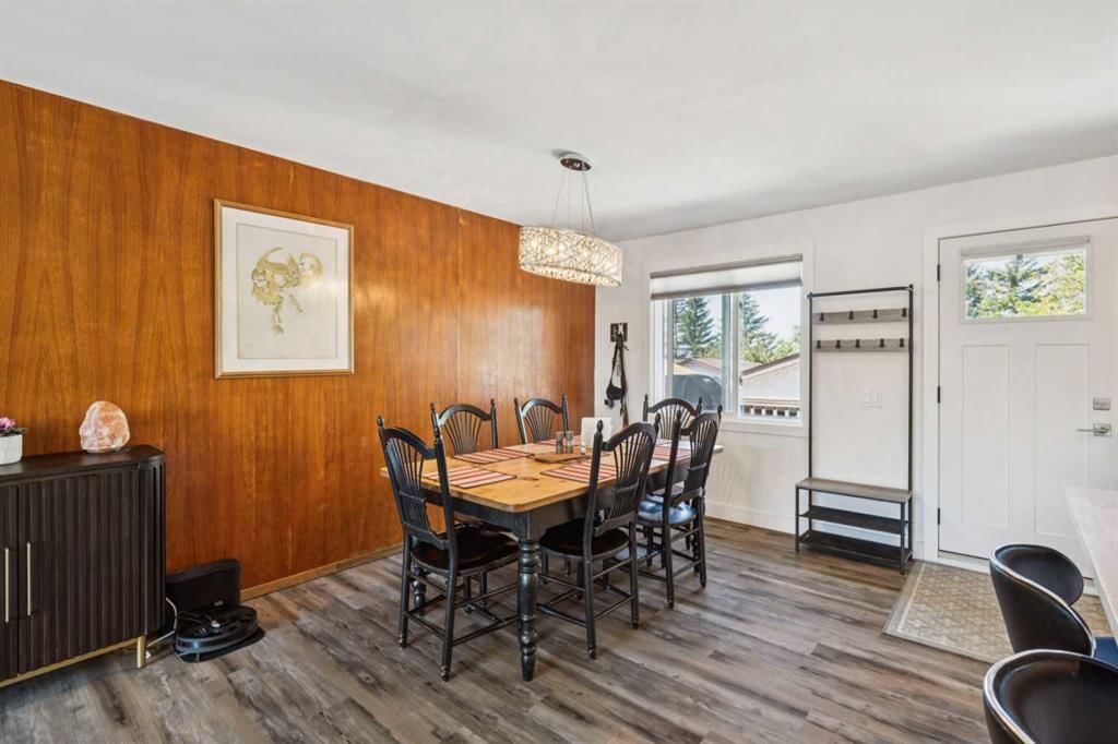 215 Silver Valley Rise NW, Calgary — photo 4 of 37