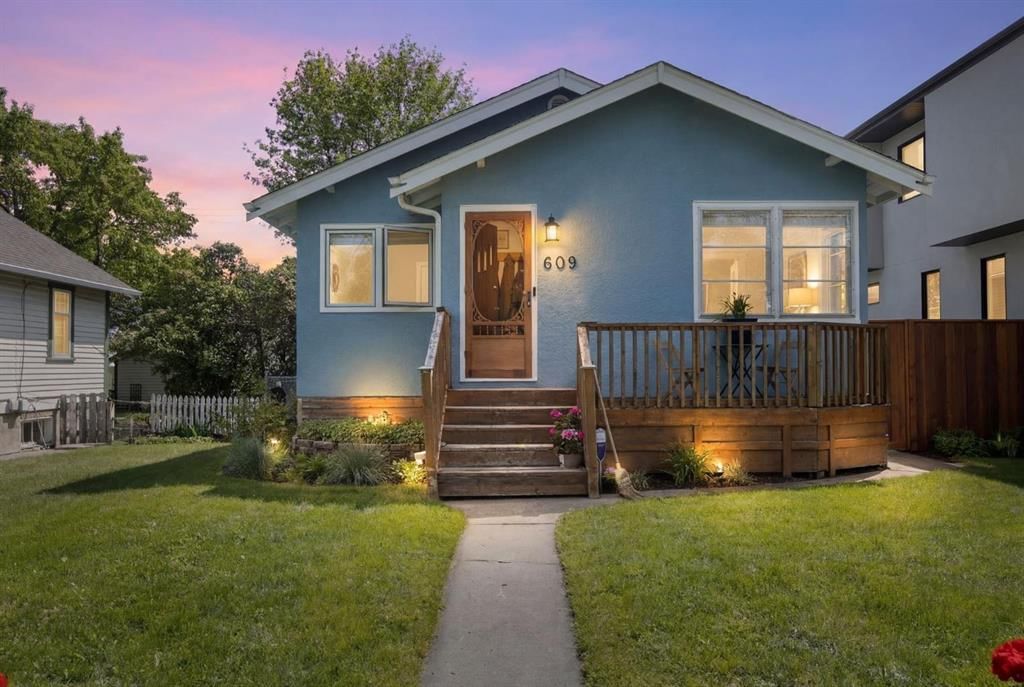 609 9 Avenue NE, Calgary — main listing photo