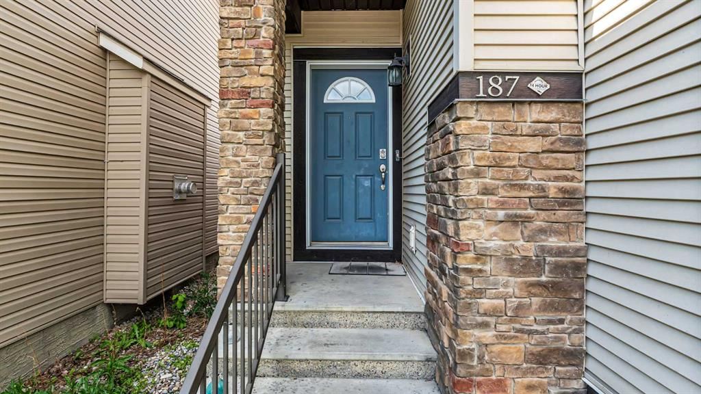 187 Cranford Close SE, Calgary — photo 3 of 46