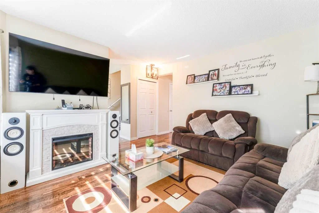 134 Tarawood Lane NE, Calgary — photo 4 of 50