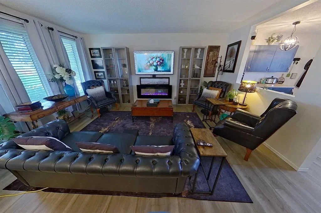 3232 Doverville Crescent SE, Calgary — photo 4 of 39