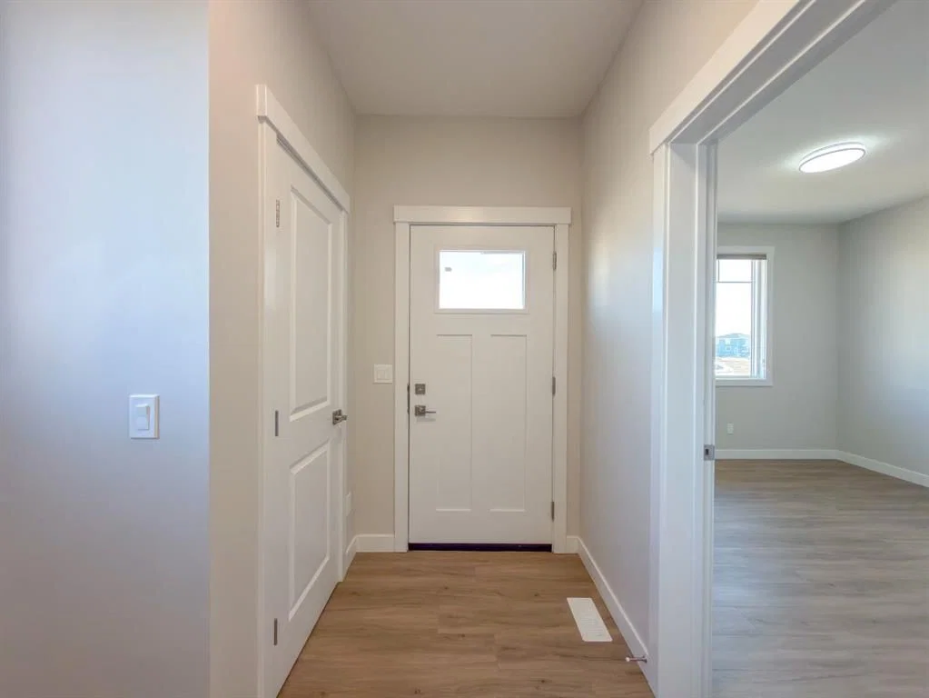 160 Belvedere Park SE, Calgary — photo 4 of 38