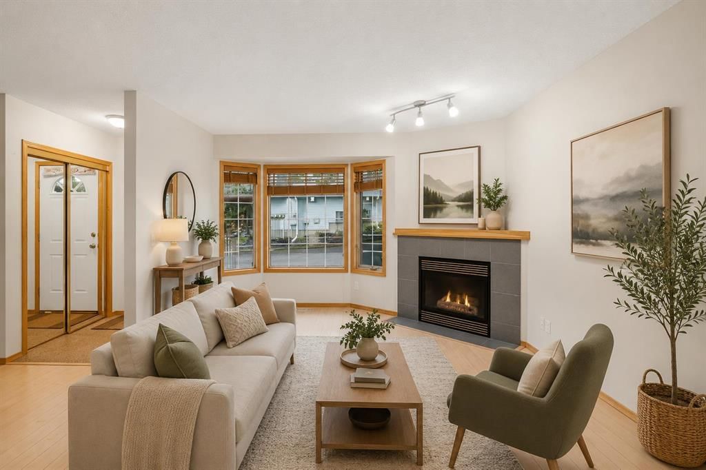 42 Patina Point SW, Calgary — photo 5 of 50
