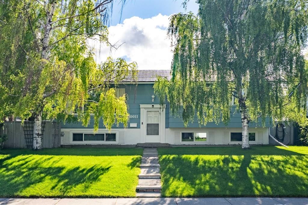 10011 Maplecreek Drive SE, Calgary — main listing photo