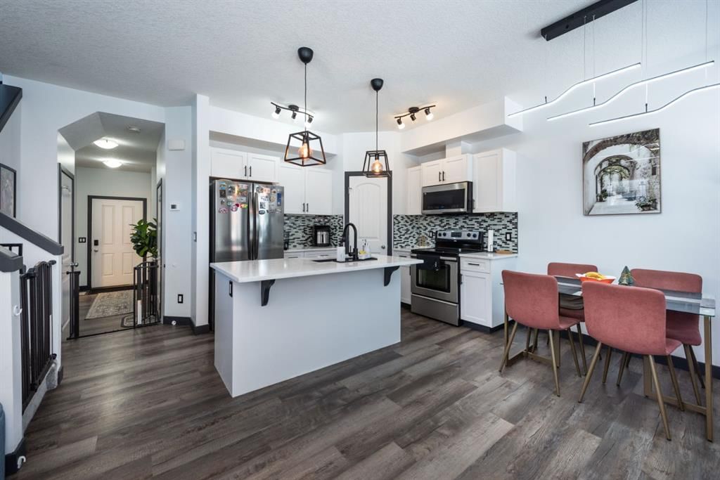 27 Sage Hill Common NW, Calgary — photo 4 of 37