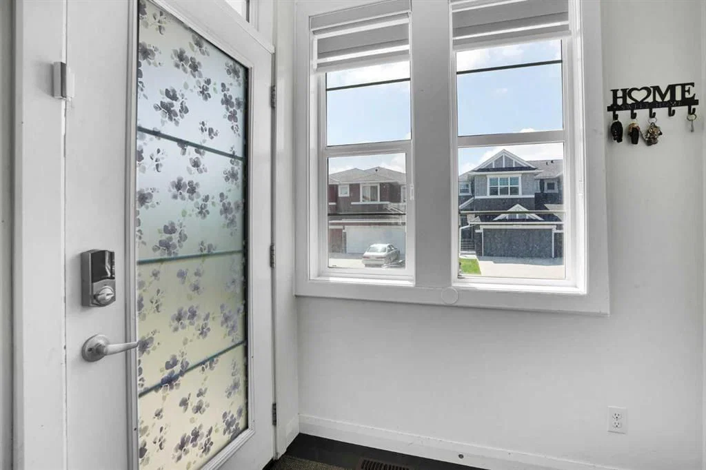 158 Redstone Common NE, Calgary — photo 5 of 50