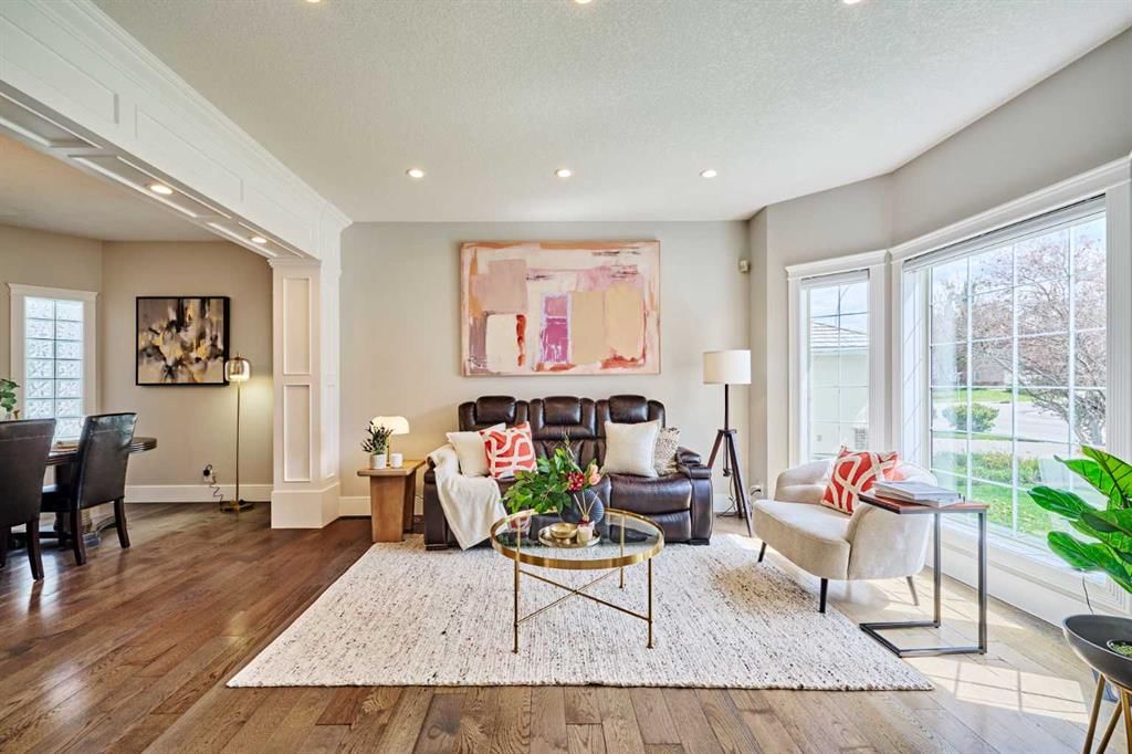 605 Hamptons Drive NW, Calgary — photo 3 of 50