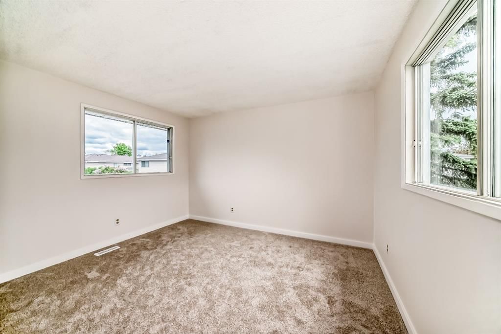 66, 1155 Falconridge Drive NE, Calgary — photo 5 of 11