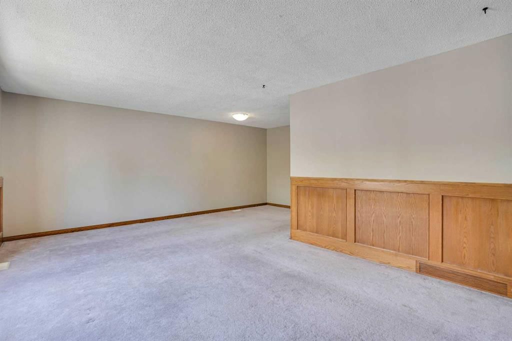 4732 Marbury Place NE, Calgary — photo 4 of 45