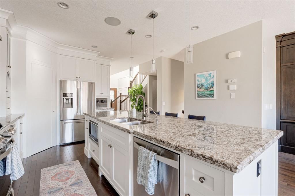 3529 3 Avenue SW, Calgary — photo 3 of 49