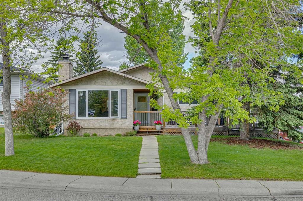 12019 Canfield Green SW, Calgary — main listing photo