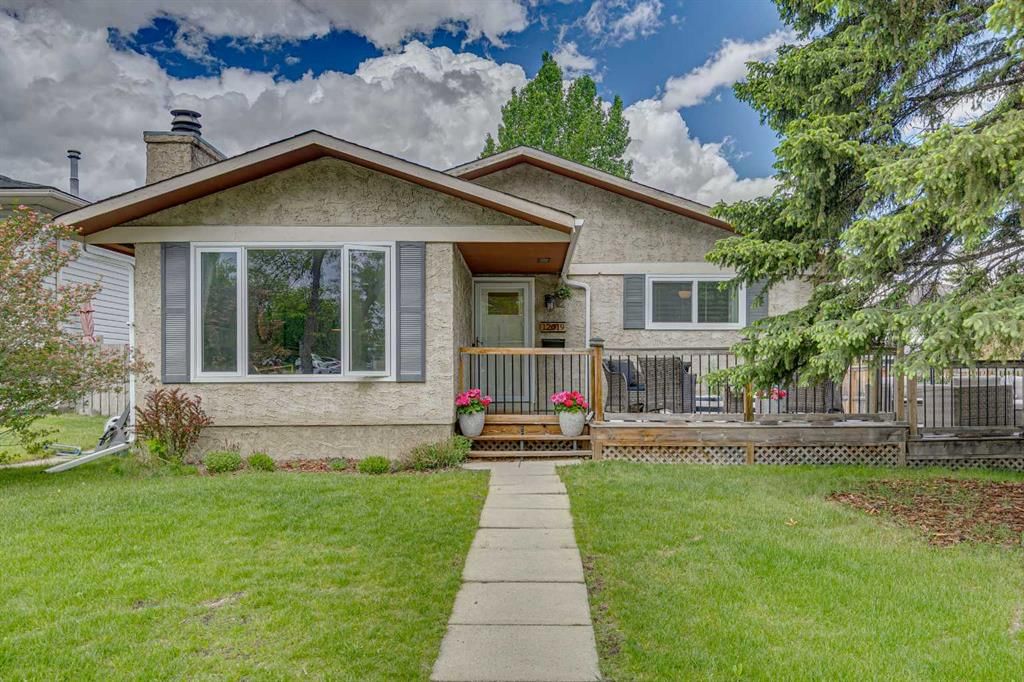 12019 Canfield Green SW, Calgary — photo 2 of 39