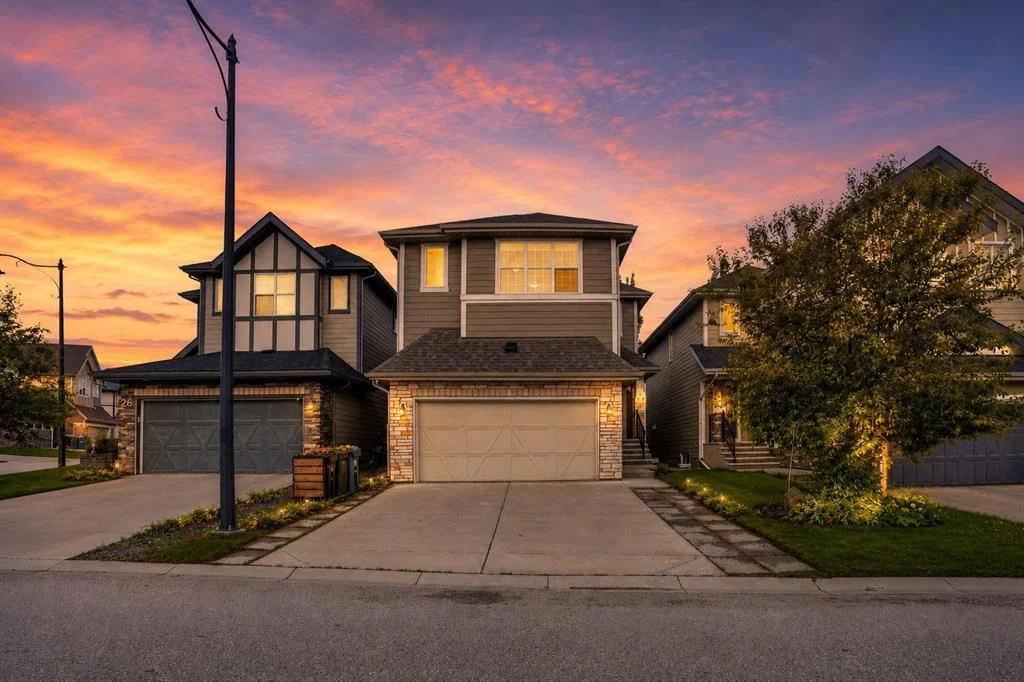 22 Sherwood Road NW, Calgary — main listing photo