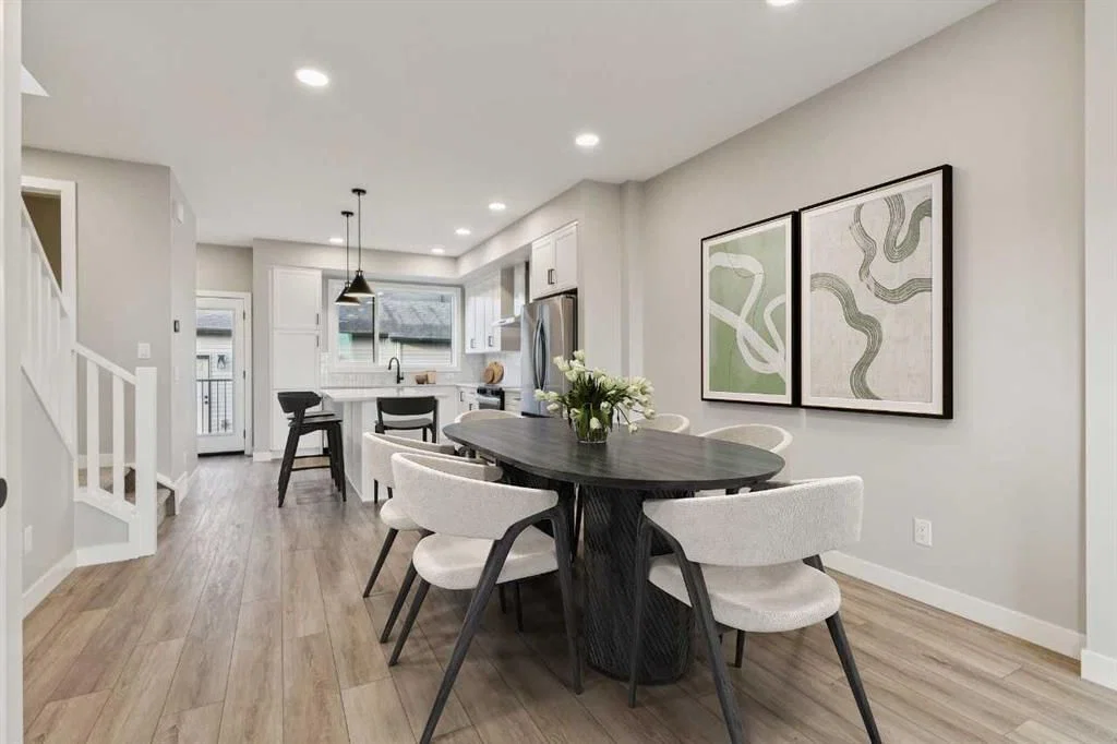 31 Lewisburg Manor NE, Calgary — photo 5 of 6