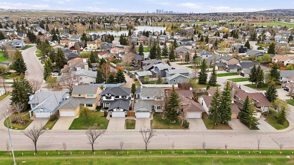 212 Harvest Wood Way NE, Calgary — main listing photo