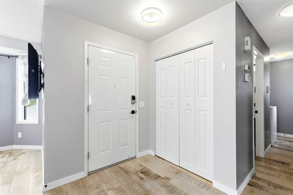 212 Harvest Wood Way NE, Calgary — photo 5 of 46