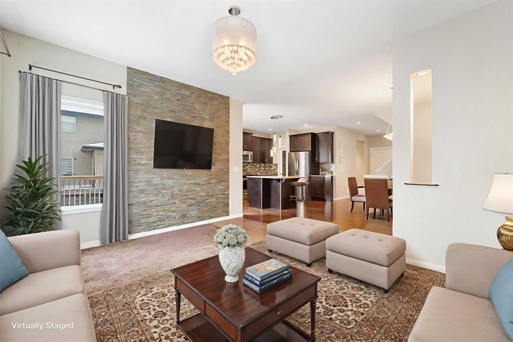 220 Walden Heights SE, Calgary — photo 3 of 34