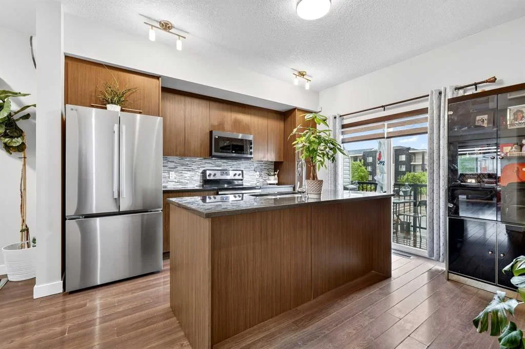 337 Taralake Way NE, Calgary — photo 4 of 35