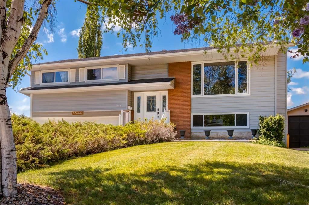216 Cannington Place SW, Calgary — main listing photo