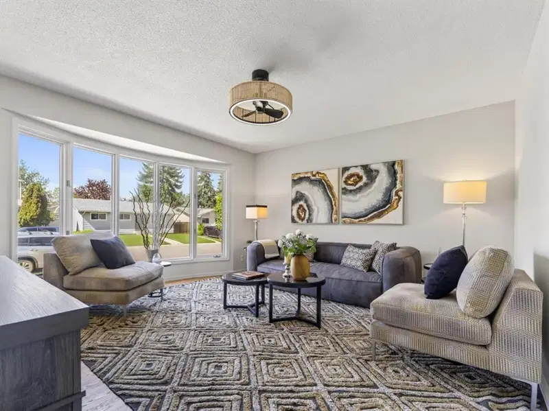 847 Raynard Crescent SE, Calgary — main listing photo