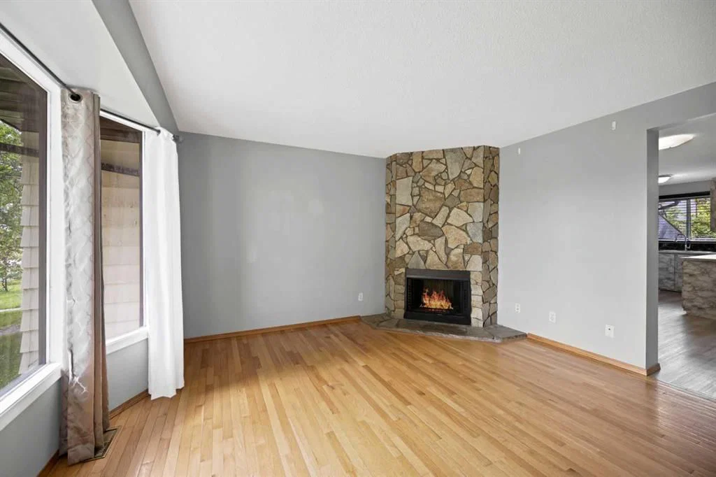 56 Templeridge Crescent NE, Calgary — photo 3 of 46